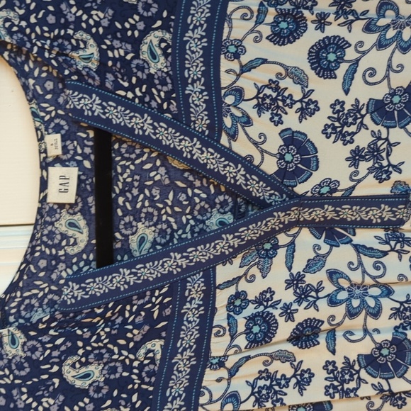 Gap Women's Dress - Picture 3 of 4